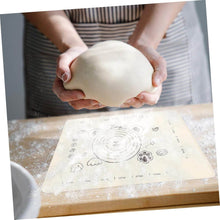 3 In 1 Low Silicone Baking Mat With Wooden Belan & Cake Scraper (3 Pcs Set / 70×50 CM) - dailyneed.life