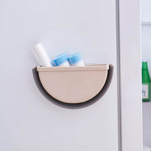 Wall Mounted Hanging Trash Can With Adhesive Hook, Garbage Bin for Kitchen Cabinet Door, Small Collapsible Foldable Waste Bins, Hanging Trash Holder for Bathroom Bedroom Office Car, Portable (1 Pc) - dailyneed.life