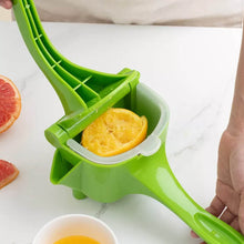Manual Plastic Fruit Juicer, Hand Press Lemon Squeezer Hand Juicer Citrus Press Juicer Fruit Extractor Tool for Orange, Limes, Lemon ( Brown Box ) - dailyneed.life