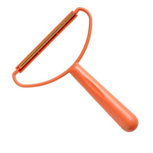 2-in-1 Portable Lint Remover – Long-Handle Brush & Sticky Roller for Clothes, Furniture & Carpets (1 Pc) - dailyneed.life