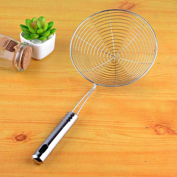 Small Oil Strainer To Get Perfect Fried Food Stuffs Easily Without Any Problem And Damage. - dailyneed.life