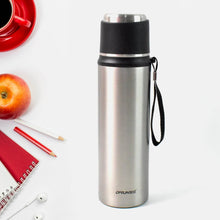 Stainless Steel Vacuum Water Bottle Approx 700ml (1 Pc) - dailyneed.life