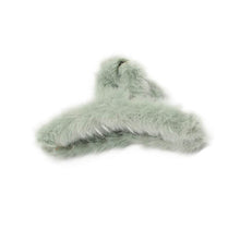 Large Plush Hair Claw Clips, Plastic Fluffy Hair Claw Hair (1 Pc / Mix Color) - dailyneed.life