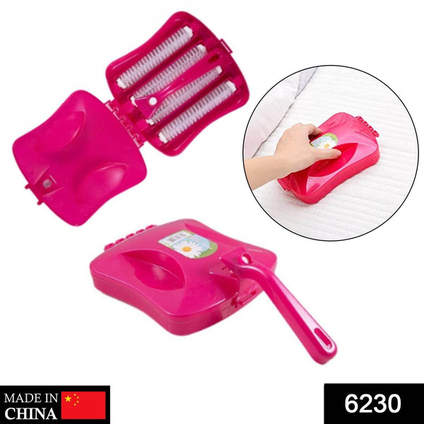 Plastic Handheld Carpet Roller Brush Cleaning with Dust Crumb Collector, Wet, and Dry Brush - dailyneed.life
