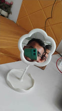Flower-Shaped Makeup Mirror, Rotatable Makeup Mirror with Tray Table Vanity - dailyneed.life