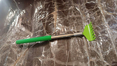 Khujli Stick – 57 cm Long Telescopic Back Scratcher (1 Pc) - dailyneed.life
