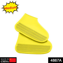 NON-SLIP SILICONE RAIN REUSABLE ANTI SKID WATERPROOF FORDABLE BOOT SHOE COVER (MEDIUM/ Mix Color) - dailyneed.life