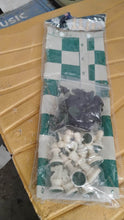 Big Premium Portable Chess Set Plastic Chess Pieces (1 Set) - dailyneed.life