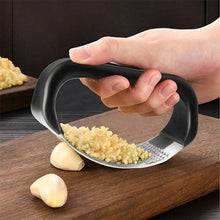 Stainless Steel Garlic Presser / Crusher (Multicolor) - dailyneed.life