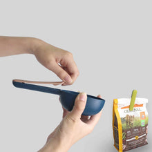 Handle Clip Function Design ABS Food-Grade Materials Pet Food Shovel - dailyneed.life