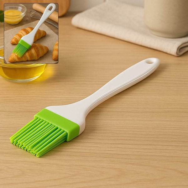 Silicone Kitchen Oil Spatula Brush with Handle Pastry / Cake Brush (17 cm / 1 Pc) - dailyneed.life