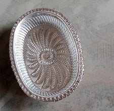 Multipurpose Royal Design Oval Silver Gift Tray - dailyneed.life