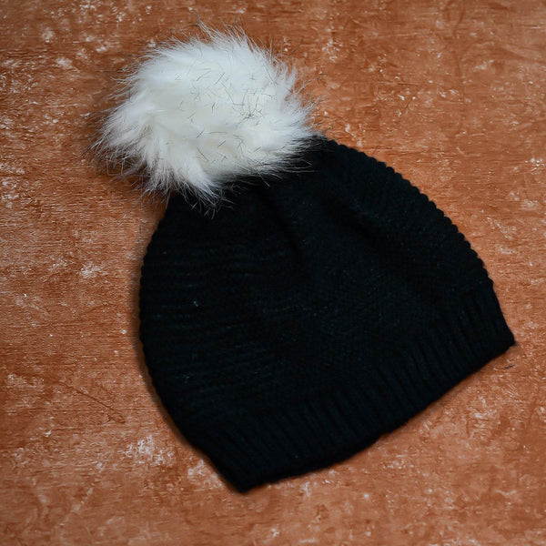 Men's and Women's Skull Slouchy Winter Woolen Knitted Black Inside Fur Beanie Cap. - dailyneed.life
