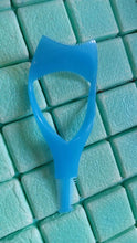 3-in-1 Plastic Eyelash Tool: Mascara Guide, Brush & Curler (1 Pc) - dailyneed.life