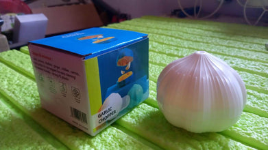 Garlic Press Sharpener Device – Portable Manual Ginger, Chili & Garlic Crusher, Masher, Chopper & Grinder for Kitchen Use - dailyneed.life