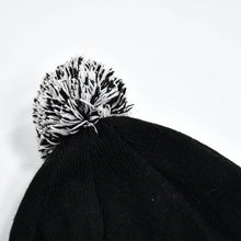 Men's and Women's Skull Slouchy Winter Woolen Knitted Black Inside Fur Beanie Cap. - dailyneed.life