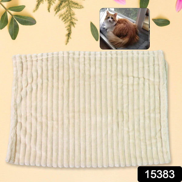 Pet Soft Cat Dog Blanket / Towel Soft Warm Sleep Mat (70×50 Cm / 1 Pc / Mix Color & Design) - dailyneed.life