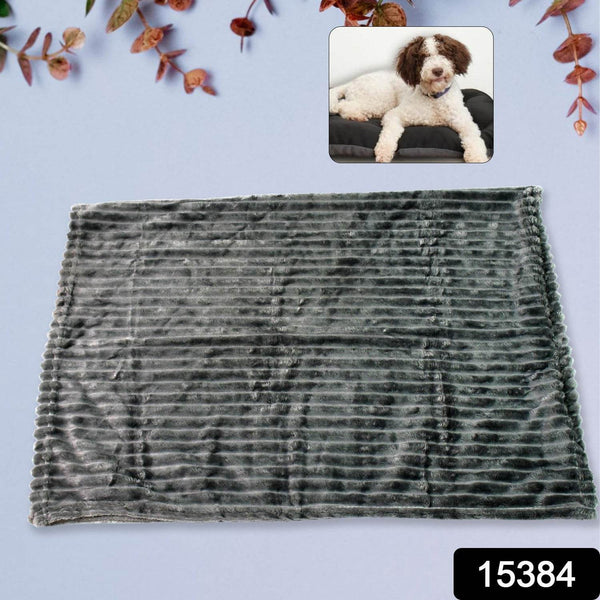 Pet Soft Cat Dog Blanket / Towel (110×70 Cm / 1 Pc / Mix Color & Design) - dailyneed.life