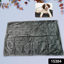 Pet Soft Cat Dog Blanket / Towel (110×70 Cm / 1 Pc / Mix Color & Design) - dailyneed.life