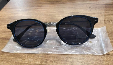 Blue UV Protected Round Sunglasses, classic Sunglasses for Men & Women, Lightweight - dailyneed.life