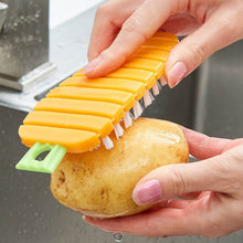 Carrot-Shaped Non-Toxic Vegetable Scrubbing Brush for Fruits & Veggies - dailyneed.life