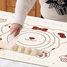 3 In1 Silicone Baking Mat With Wooden Belan & Cake Scraper (3 Pcs Set / 65×45 CM) - dailyneed.life