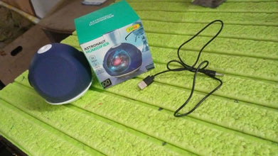 Astronaut Humidifier, Ball Shape Humidifier (1 Pc / 110 ML) - dailyneed.life