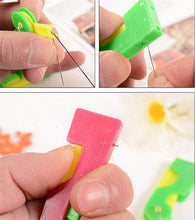 Automatic Needle Threading Device (Multicolour) - dailyneed.life