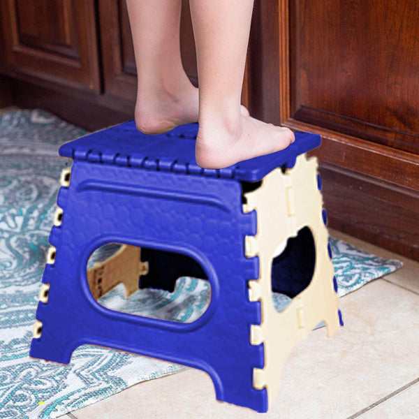 2009_12 Inch Plastic Folding Step Stool for Kids and Adults with Handle (Multicolor) - dailyneed.life