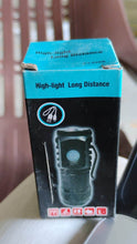 Small LED Torch, 5 Lighting Modes (1 Pc) - dailyneed.life