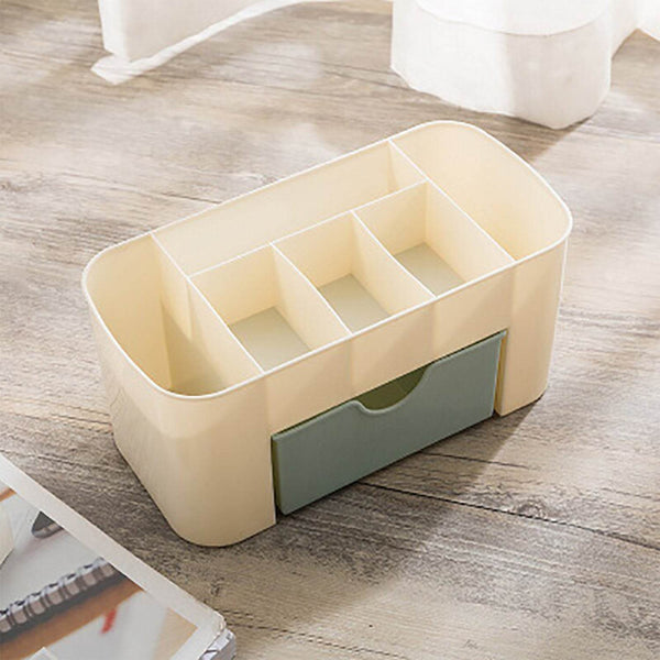 Makeup Cutlery Box Used for storing makeup equipments and kits used by womens and ladies. - dailyneed.life