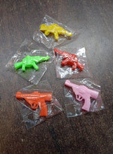 Gun Shape Pencil Top For Kids Office, Small Gun Toy (1 Pc / Mix Colour & Design) - dailyneed.life