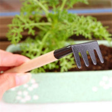 Kid's Garden Tools Set of 3 Pieces (Trowel, Shovel, Rake) - dailyneed.life