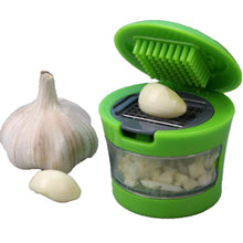Garlic Cutter/Chopper/Crusher for Kitchen (Green, 1 Pc) - dailyneed.life