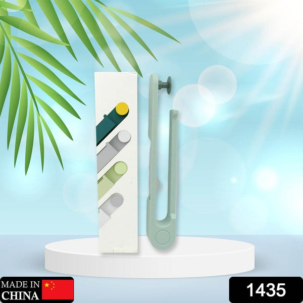 Modern Wall Rack: Round Hook Towel Holder (Durable Plastic, 1 Pc) - dailyneed.life