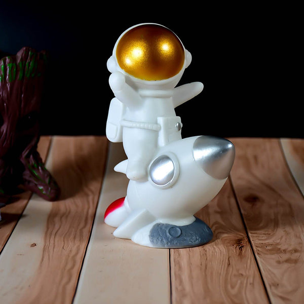 Space Astronaut Figurines Resin Crafts Mini Figure Model Home Decor DIY Home Office Desktop Ornament Miniatures Desk Decoration - dailyneed.life