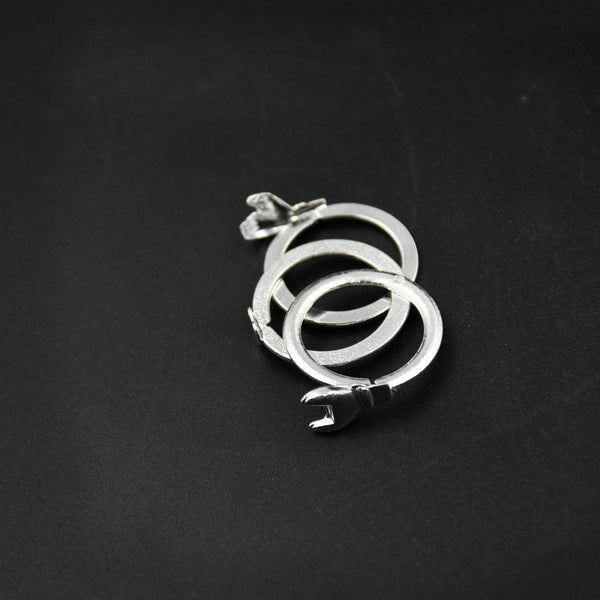 Three Interlocking Rings, Rings for Women and Girls Silver Ring | Valentine Ring, Rings Silver Toned Finger Ring for Women | Birthday Gift For girls and women Anniversary Gift for Wife, Friendship Ring. - dailyneed.life