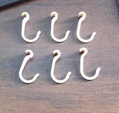 Small Plastic Hooks (6 Pc) - dailyneed.life