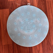 Shower Foot Scrubber Brush with Suction, Acupressure Foot Mat - dailyneed.life