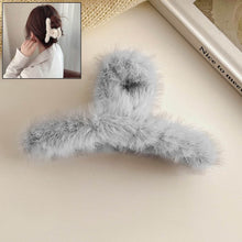 Large Plush Hair Claw Clips, Plastic Fluffy Hair Claw Hair (1 Pc / Mix Color) - dailyneed.life