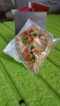 Leaf Shape Special Puja Thali (1 Pc / Mix Design) - dailyneed.life