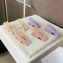 Cloth Drying Rope with Clips – Convenient and Durable Hanging Solution (7 Pc Set) - dailyneed.life