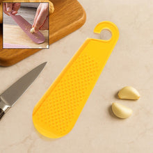 Multipurpose Garlic and Ginger Grater Peeler Tool with Hanging Hook – 1 Pc - dailyneed.life