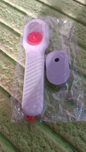 Cleaning Sponge Brush with Liquid / Soap Dispenser & With 4 Refill Brush Heads (1 Set) - dailyneed.life