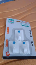 3-Piece Self-Adhesive Wall Hooks Set - dailyneed.life