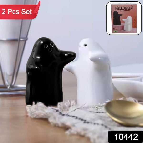 Salt and Pepper Seasoning and Spice Shakers Cute Plastic (2 Pcs Set) - dailyneed.life