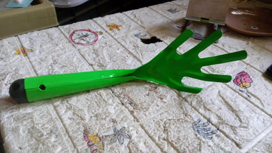 Heavy Duty Garden Tools, Gardening Metal Hand Cultivator Tools for Home Garden, Indoor and Outdoor Gardening for Plants, Agriculture, and Soil Tools (1 Pc)   - dailyneed.life