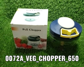 Chopper with Blades for Effortlessly Chopping Vegetables and Fruits for Your Kitchen (650ml) - dailyneed.life