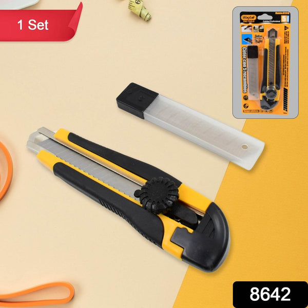 Cutter Knife Set with 4 Replacement Blades (1 Set) - dailyneed.life