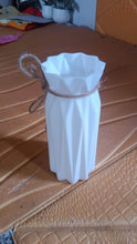 Plastic Vase / Pot - Elegant Design-Ideal Gift for Friends and Family (1 Pc) - dailyneed.life